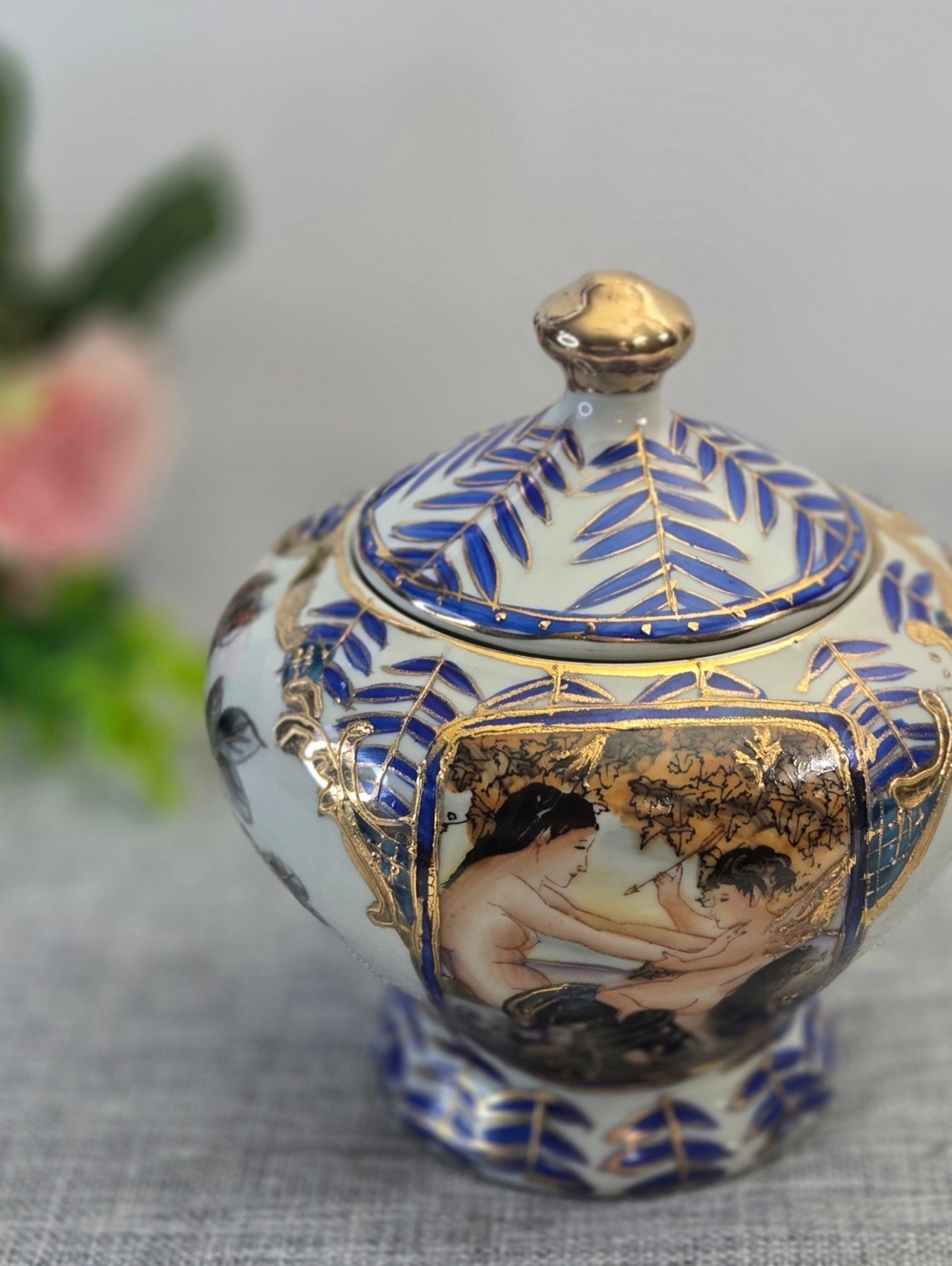 Vintage Chinese Satsuma-Style‎ Covered Jar – Hand-Painted, Golden Moriage